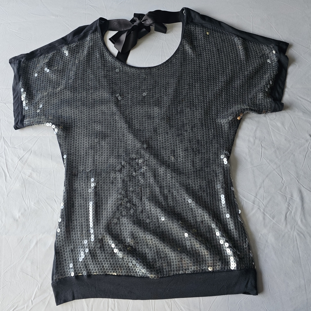 Studio Y Grey Sequin Short Sleeve Top